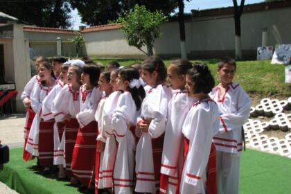 Manifestări cultural-artistice de Ziua Copilului la Aşezământul „Sfântul Vasile cel Mare” din municipiul Galaţi – fotografia 4