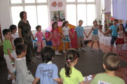 Manifestări cultural-artistice de Ziua Copilului, la Grădiniţa parohială „Familia” din municipiul Brăila – fotografia 7