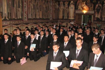 Festivitatea de premiere şi serbarea de sfârşit de an la Seminarul Teologic „Sfântul Apostol Andrei” din Galaţi – fotografia 10