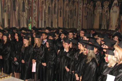 Cursul festiv al asolvenţilor de medicină de la Dunărea de Jos – fotografia 1