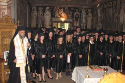 Cursul festiv al asolvenţilor de medicină de la Dunărea de Jos – fotografia 2