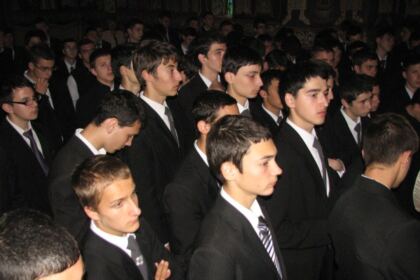 Examen de atestare a cunoştinţelor la Seminarul Teologic „Sfântul Apostol Andrei” din Galaţi – fotografia 1