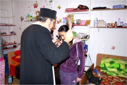 Sfinţirea căminelor studenţeşti – fotografia 18