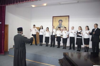 Concertul „Şi ei sunt asemenea nouă…” – fotografia 8