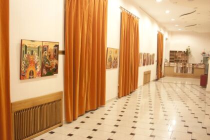 Concert de muzică bizantină și expoziție de icoane la Teatrul Nae Leonard din Galați – fotografia 4