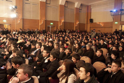 Concert de muzică bizantină și expoziție de icoane la Teatrul Nae Leonard din Galați – fotografia 17