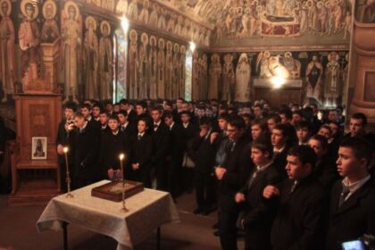 Sfântul Nectarie şi Sfântul Apostol Andrei la Spitalul Judeţean din Galaţi – fotografia 2