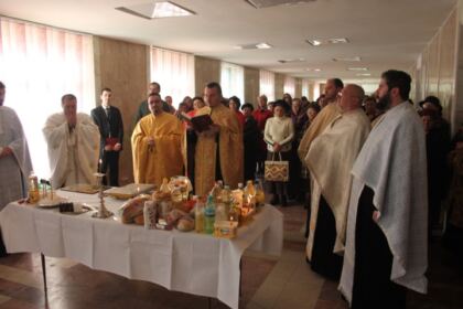 Sfântul Nectarie şi Sfântul Apostol Andrei la Spitalul Judeţean din Galaţi – fotografia 5