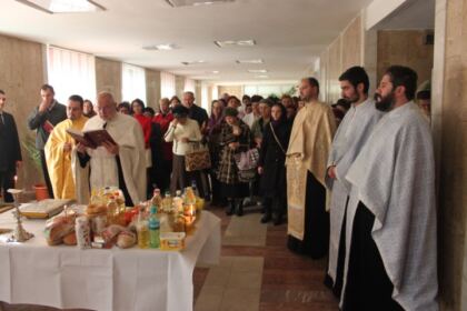 Sfântul Nectarie şi Sfântul Apostol Andrei la Spitalul Judeţean din Galaţi – fotografia 12