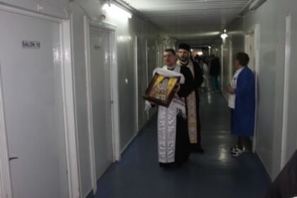 Sfântul Nectarie şi Sfântul Apostol Andrei la Spitalul Judeţean din Galaţi – fotografia 36