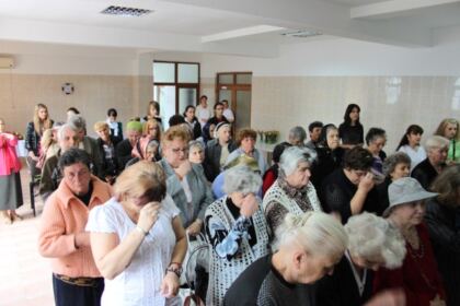 „Speranţe pentru vârsta a treia” – slujire social-misionară  în parohia Pogorârea Duhului Sfânt din Galaţi – fotografia 3