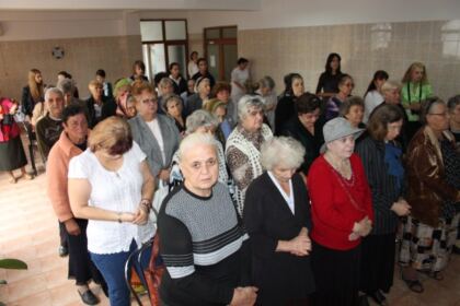 „Speranţe pentru vârsta a treia” – slujire social-misionară  în parohia Pogorârea Duhului Sfânt din Galaţi – fotografia 4