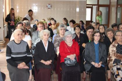 „Speranţe pentru vârsta a treia” – slujire social-misionară  în parohia Pogorârea Duhului Sfânt din Galaţi – fotografia 8