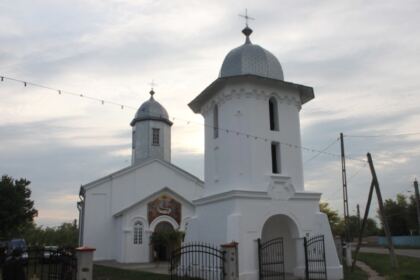 Cea de-a XVI-a ediţie a taberei de tineret din parohia Viziru de Jos, judeţul Brăila – fotografia 1