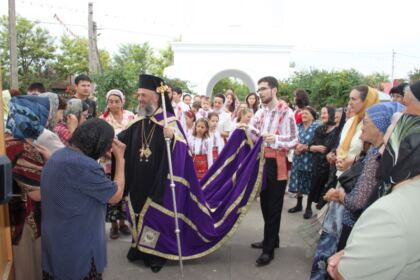 Cea de-a XVI-a ediţie a taberei de tineret din parohia Viziru de Jos, judeţul Brăila – fotografia 4