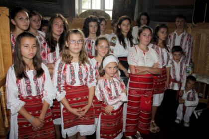 Cea de-a XVI-a ediţie a taberei de tineret din parohia Viziru de Jos, judeţul Brăila – fotografia 7