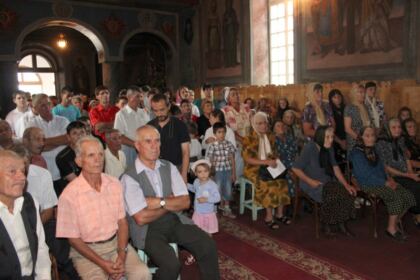 Cea de-a XVI-a ediţie a taberei de tineret din parohia Viziru de Jos, judeţul Brăila – fotografia 14