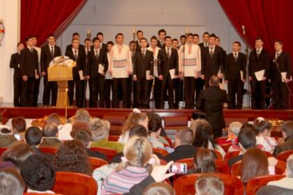 Concert de colide „Dalbe flori de colind“, la Dunărea de Jos – fotografia 6
