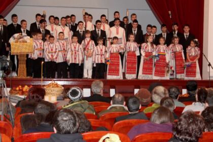 Concert de colide „Dalbe flori de colind“, la Dunărea de Jos – fotografia 7