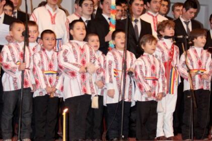 Concert de colide „Dalbe flori de colind“, la Dunărea de Jos – fotografia 12