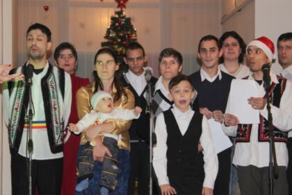 Seară a colindelor la Centrul de Locuinţe şi Sprijin pentru Tineret – fotografia 10