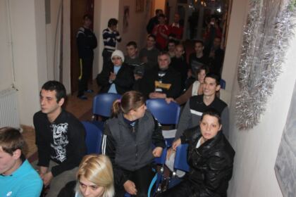 Seară a colindelor la Centrul de Locuinţe şi Sprijin pentru Tineret – fotografia 13