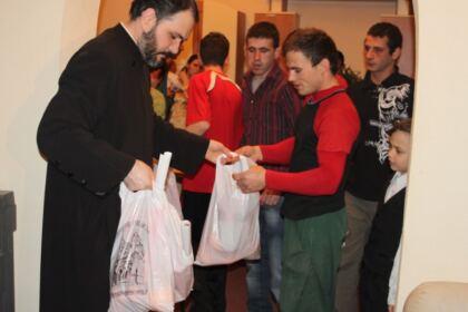 Seară a colindelor la Centrul de Locuinţe şi Sprijin pentru Tineret – fotografia 15