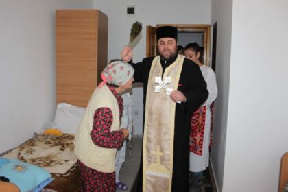 Programul social-filantropic „În cătarea celor trişti şi singuri“, la Brăila – fotografia 11