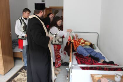 Programul social-filantropic „În cătarea celor trişti şi singuri“, la Brăila – fotografia 12