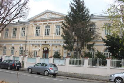 Întâlnire duhovnicească la Colegiul Naţional „Nicolae Bălcescu“ – fotografia 1