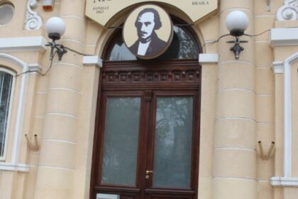 Întâlnire duhovnicească la Colegiul Naţional „Nicolae Bălcescu“ – fotografia 2