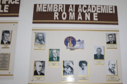 Întâlnire duhovnicească la Colegiul Naţional „Nicolae Bălcescu“ – fotografia 11