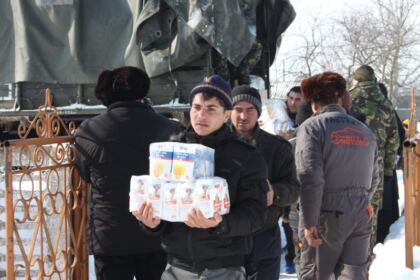 Eparhia Dunării de Jos continuă acţiunile filantropice pentru sinistraţi – fotografia 12