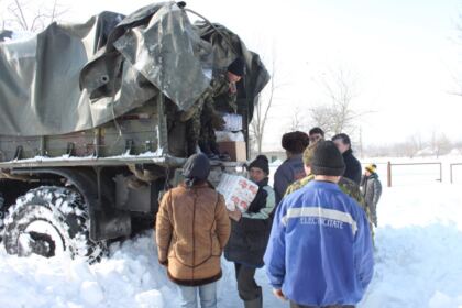 Eparhia Dunării de Jos continuă acţiunile filantropice pentru sinistraţi – fotografia 13
