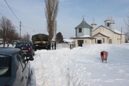 Eparhia Dunării de Jos continuă acţiunile filantropice pentru sinistraţi – fotografia 20