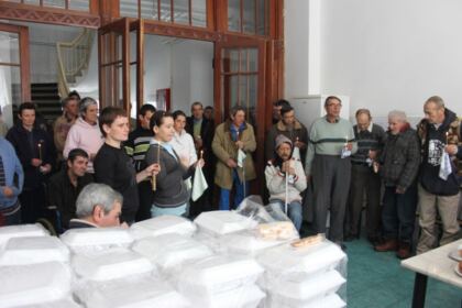 Activităţi filatropice în Arhiepiscopia Dunării de Jos, la Duminica Înfricoşătoarei Judecăţi – fotografia 7