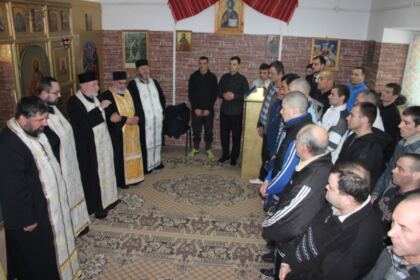 Activităţi filatropice în Arhiepiscopia Dunării de Jos, la Duminica Înfricoşătoarei Judecăţi – fotografia 10