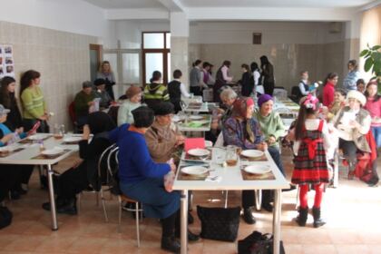 „Speranţe pentru vârsta a treia”- program cultural-artistice şi social-filantropice, în parohia „Pogorârea Duhului Sfânt“ – fotografia 3
