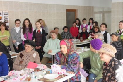 „Speranţe pentru vârsta a treia”- program cultural-artistice şi social-filantropice, în parohia „Pogorârea Duhului Sfânt“ – fotografia 7