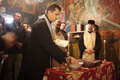 Sărbătoarea „Închinării cinstitului lanț al Sf.Ap. Petru” în Arhiepiscopia Dunării de Jos – fotografia 9
