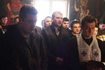 Sărbătoarea „Închinării cinstitului lanț al Sf.Ap. Petru” în Arhiepiscopia Dunării de Jos – fotografia 11