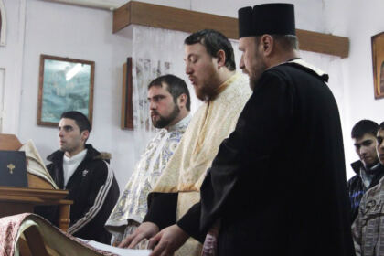 Sărbătoarea „Închinării cinstitului lanț al Sf.Ap. Petru” în Arhiepiscopia Dunării de Jos – fotografia 4