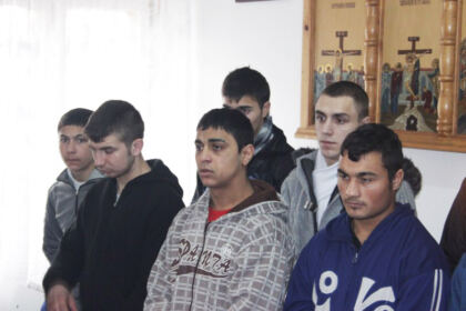 Sărbătoarea „Închinării cinstitului lanț al Sf.Ap. Petru” în Arhiepiscopia Dunării de Jos – fotografia 10