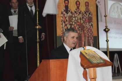 Ceremonia de rânduire a Colegiului Naţional ”Vasile Alecsandri” sub patronajul spiritual al Sfinţilor Trei Ierarhi – fotografia 1