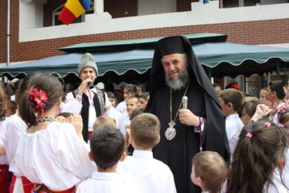 Manifestări cultural-artistice de Ziua Copilului la Aşezământul „Sfântul Vasile cel Mare“ din municipiul Galaţi, la Grădiniţa „Familia“ şi la Penitenciarul de Minori şi Tineri din Brăila – fotografia 13