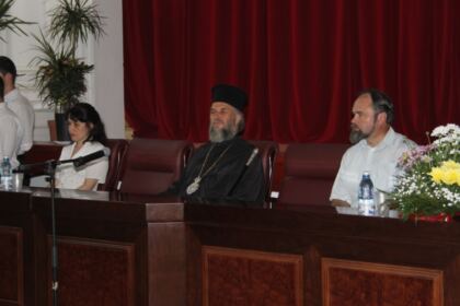 Cursul festiv al studenţilor teologi şi masteranzi de la Dunărea de Jos – fotografia 7