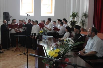 Cursul festiv al studenţilor teologi şi masteranzi de la Dunărea de Jos – fotografia 8