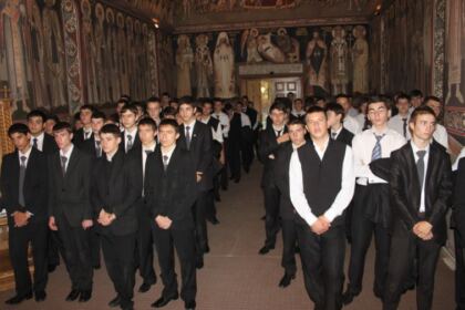 Festivitatea de premiere la Seminarul Teologic „Sfântul Apostol Andrei“ din Galaţi – fotografia 6