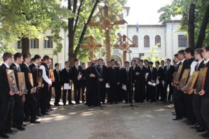 Festivitatea de premiere la Seminarul Teologic „Sfântul Apostol Andrei“ din Galaţi – fotografia 15