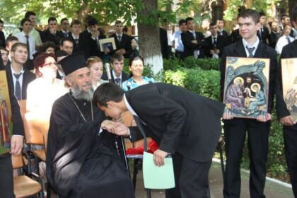 Festivitatea de premiere la Seminarul Teologic „Sfântul Apostol Andrei“ din Galaţi – fotografia 21